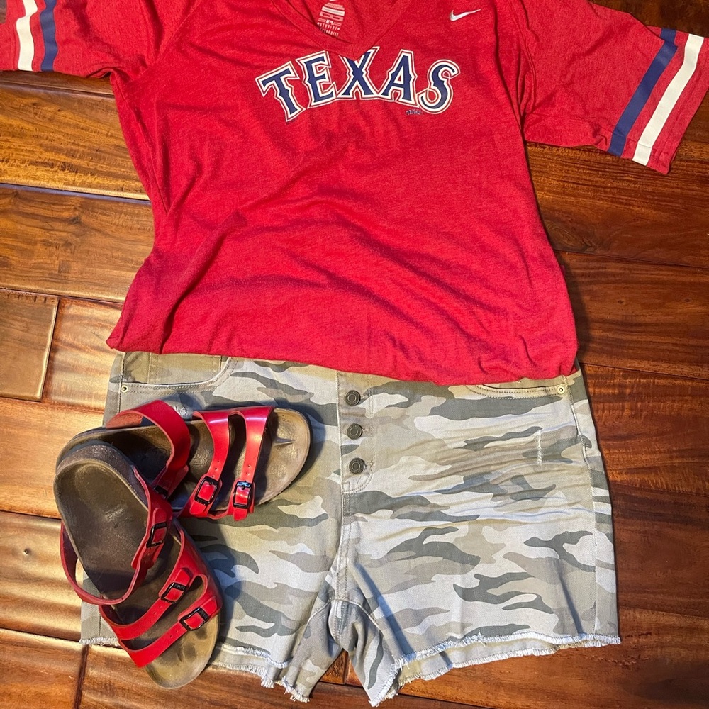 Time and Tru camo shorts